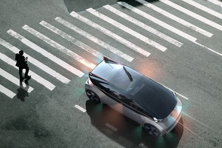 Volvo calls for universal safety standard for autonomous car communication with 360c concept 