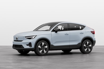 Volvo takes you farther: official data confirms increased driving range and greater efficiency for revised C40 and XC40 Recharge models