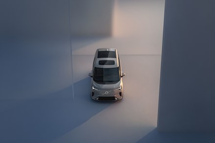 De nieuwe 100% elektrische EM90 premium-MPV breidt de Volvo Cars-portfolio verder uit