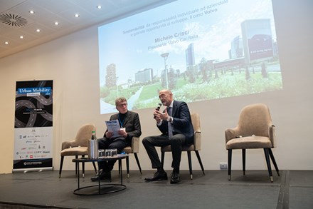 In occasione della Urban Mobility Conference, Volvo Car Italia ha ribadito il modello di sviluppo del brand basato sulla Sostenibilità e iniziato un percorso di sensibilizzazione sui temi della transizione energetica e della scelta elettrica