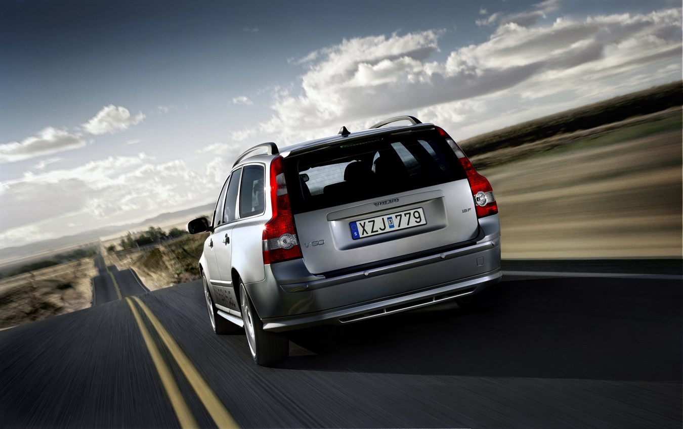 The new Volvo V50 - more dynamic looks and liberated storage space - Volvo  Cars Global Media Newsroom