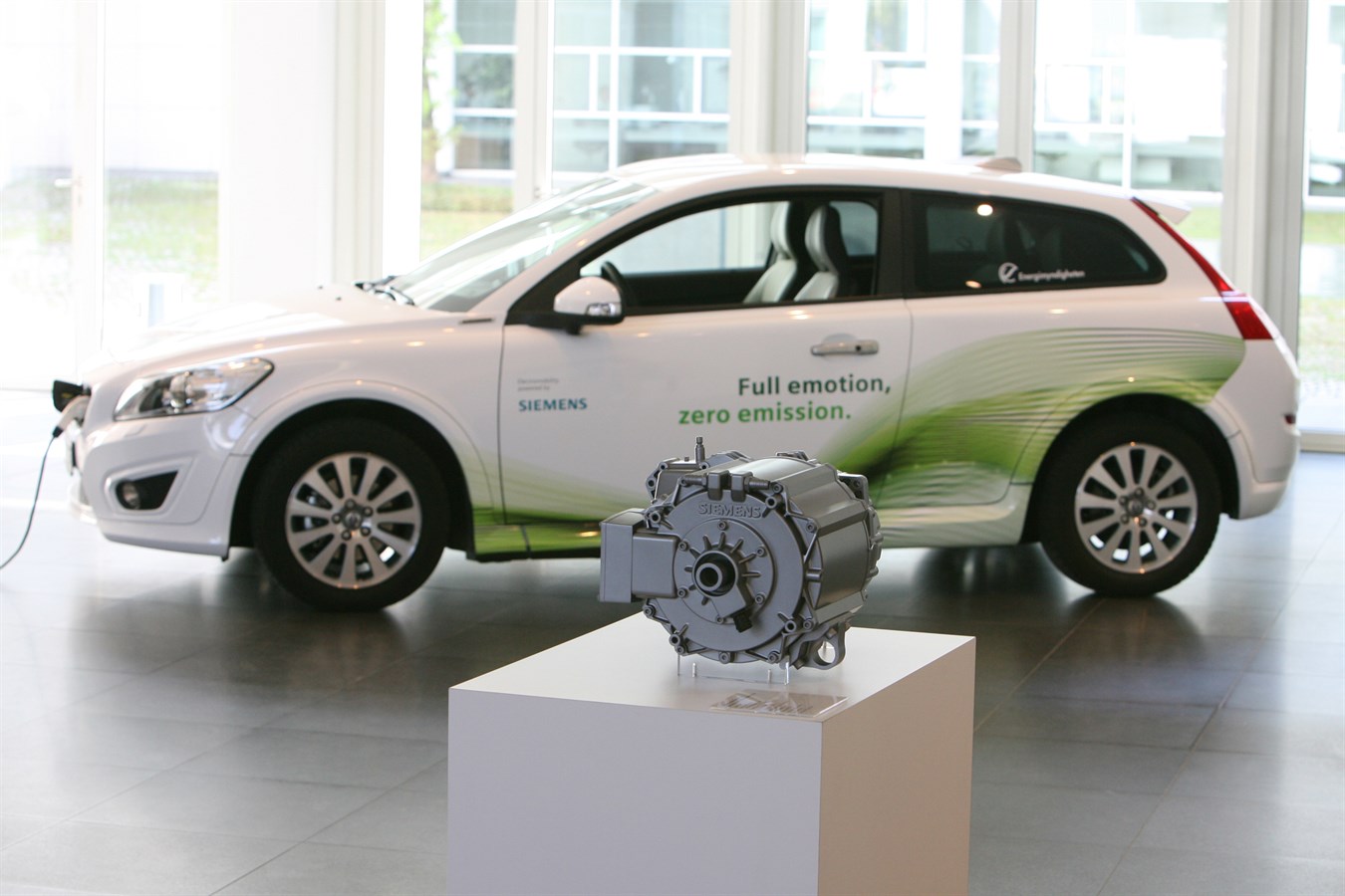 Volvo C30 Electric - cooperation between Siemens and Volvo Car Corporation
