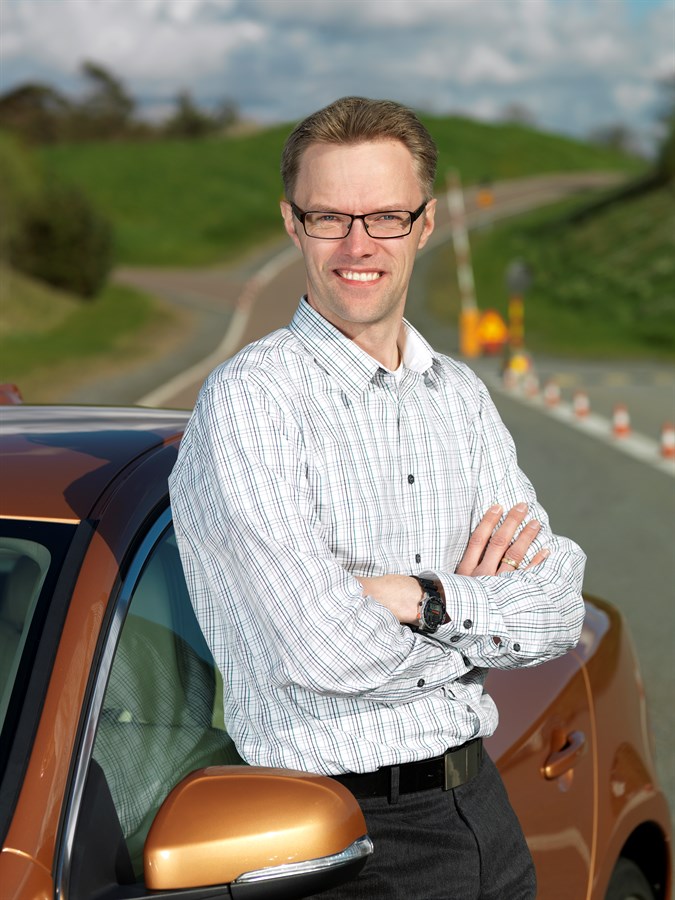 Fredrik Lundholm, Entwicklungsingenieur in der Sicherheitsabteilung
