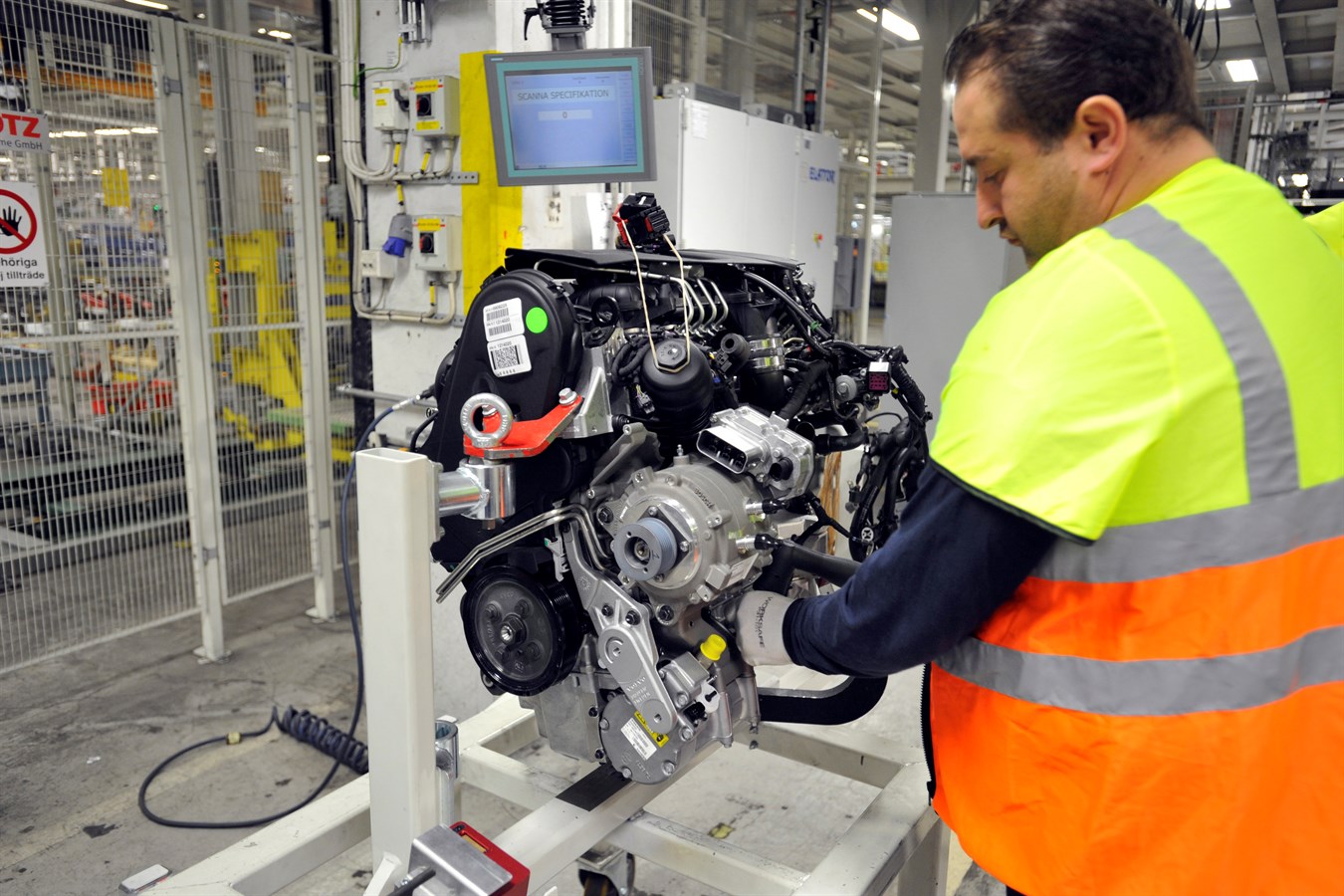 Volvo V60 Plug-in Hybrid Production