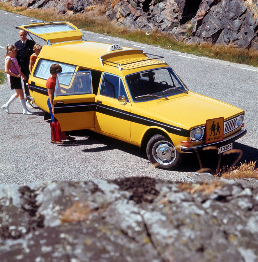 Volvo 145 Express Taxi
