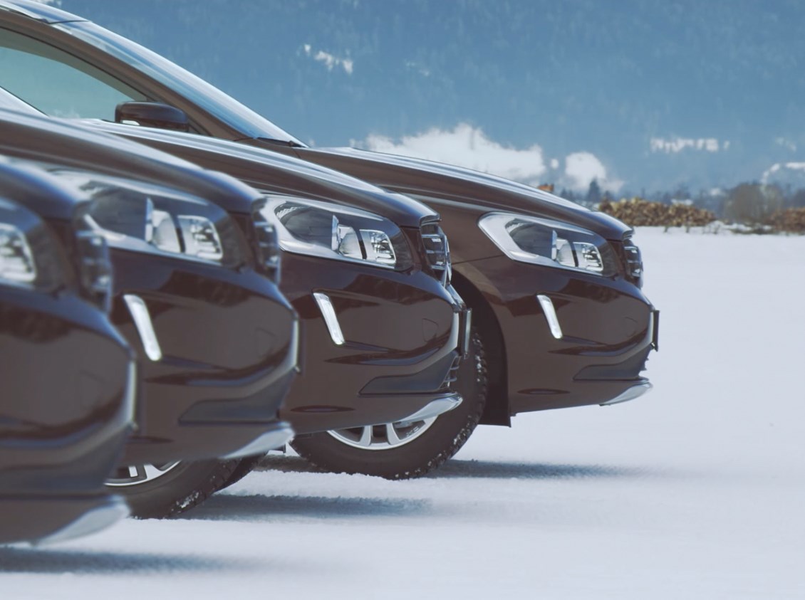 Volvo schrijft woorden in de sneeuw voor fans bij lancering Winter App
