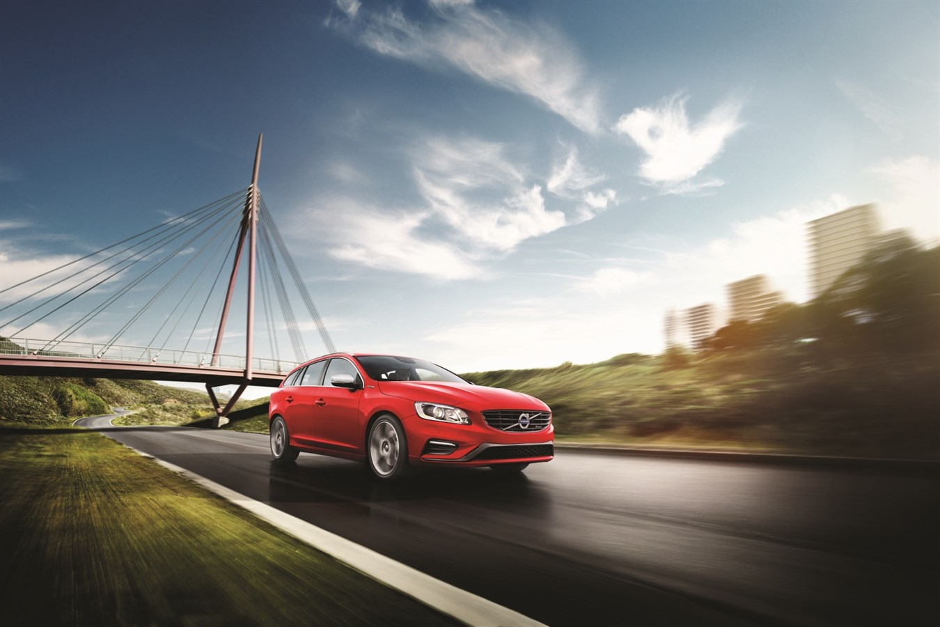 De nieuwe Volvo V60 Plug-in Hybrid R-Design en Momentum