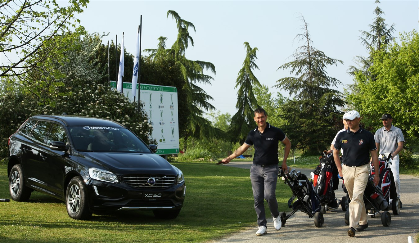Volvo in Golf: Volvo è da sempre uno dei premium brand più vicini al mondo del Golf Un'auto su misura apprezzata dai Golfisti di tutti il Mondo