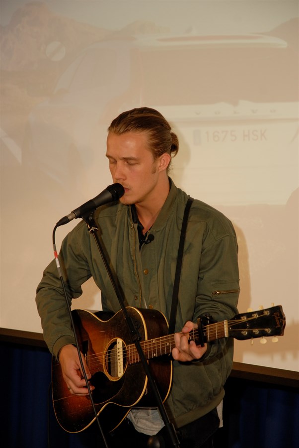 Swedish singer songwriter Andreas Moe performs exclusive gig at Scandinavia House