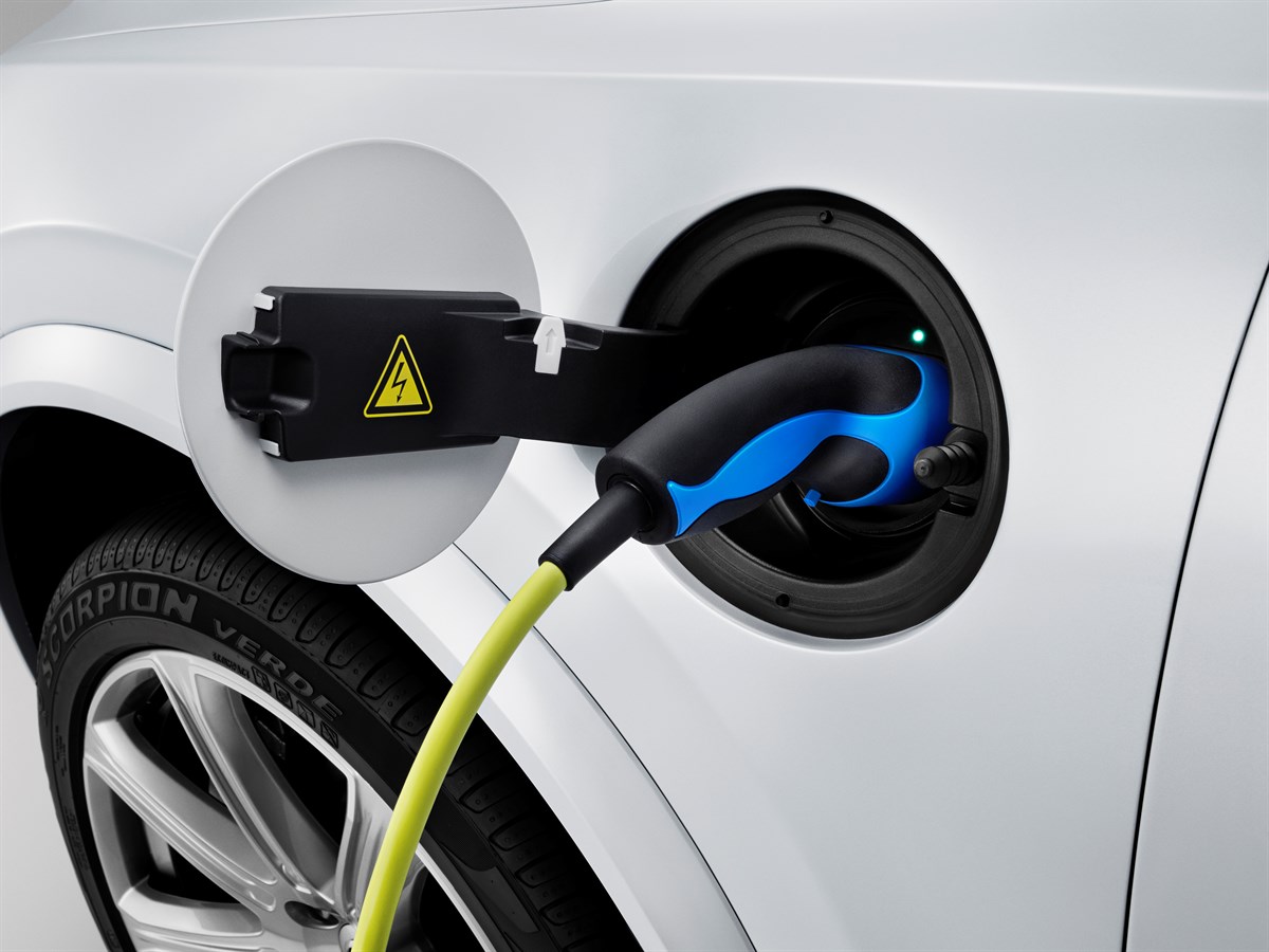 The all-new Volvo XC90 Twin Engine – charge cable