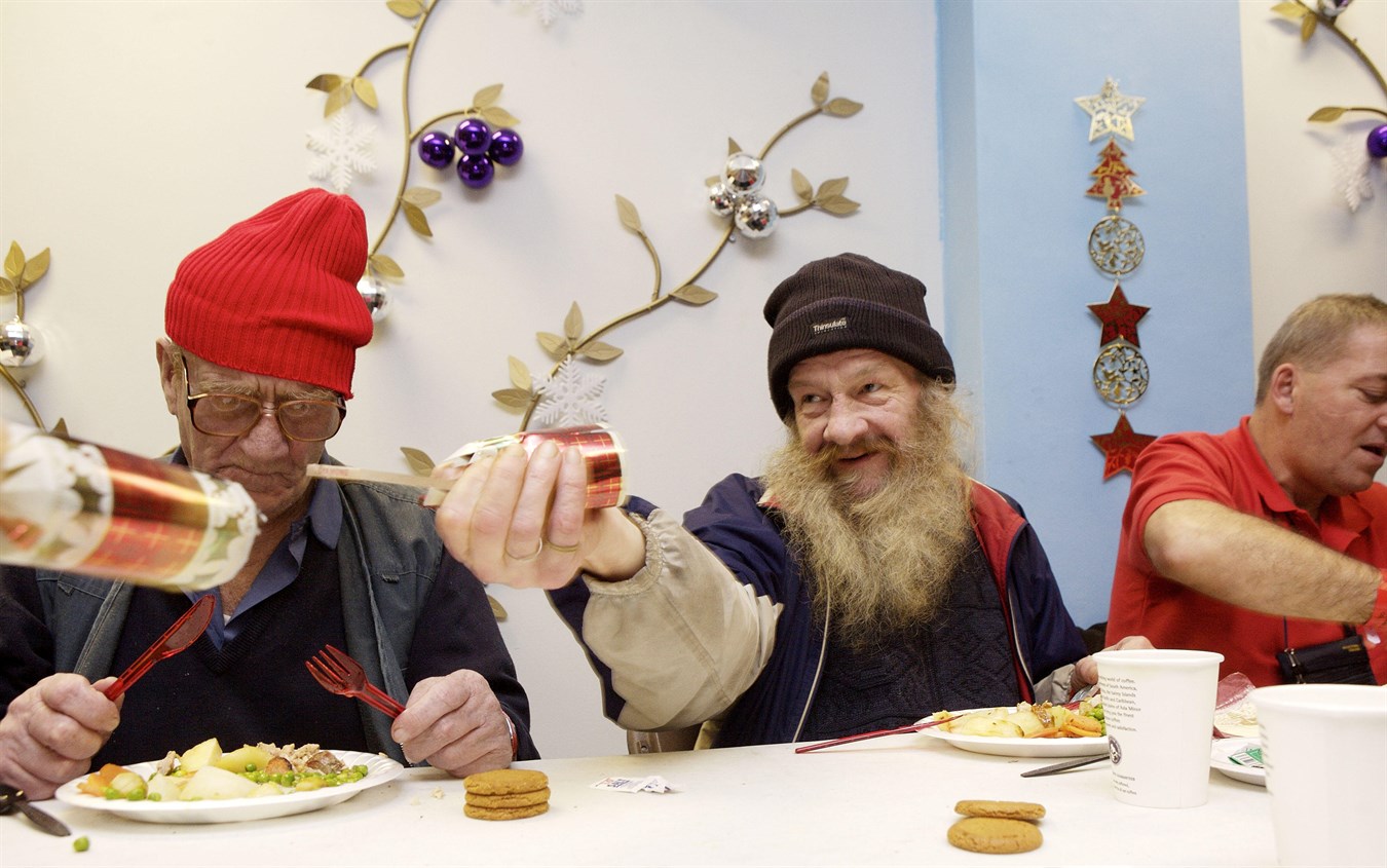 VOLVO HELPS CHARITY TO BRING PEOPLE TOGETHER FOR CHRISTMAS