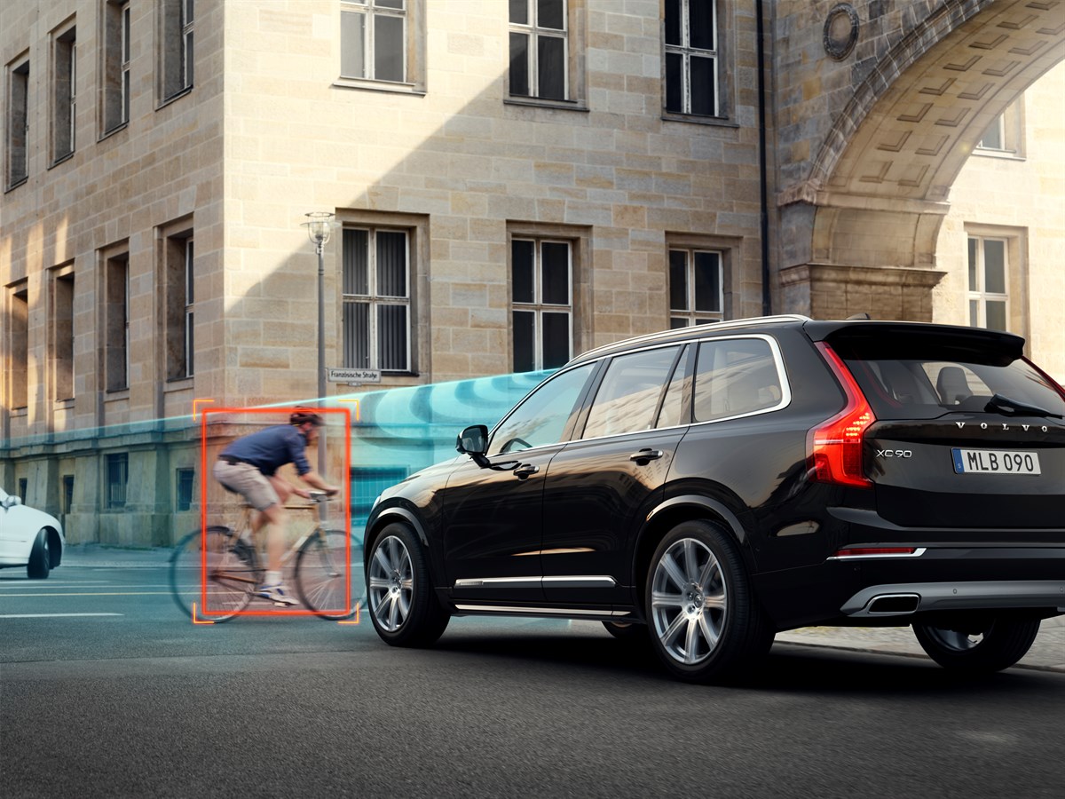 City by Volvo Cars – outstanding crash prevention that is standard in the all-new XC90 - Volvo Cars Global Media Newsroom