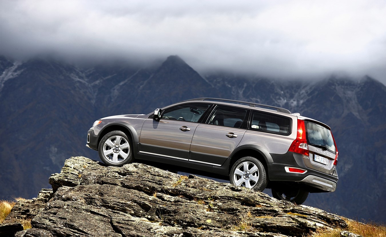 THE ALL NEW VOLVO XC70 – CAPABLE, SPORTY AND READY FOR ADVENTURE