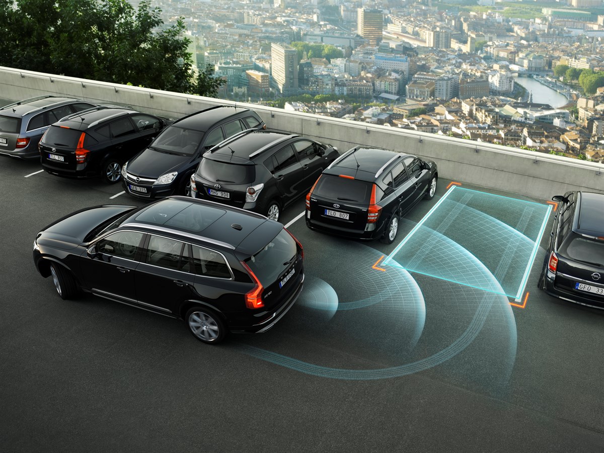 The all-new Volvo XC90 - Park Assist Pilot