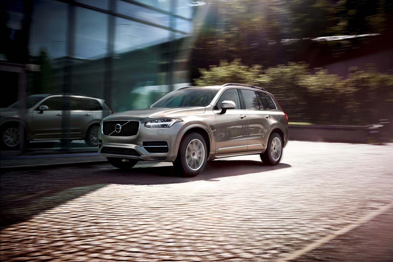 ALL-NEW VOLVO XC90 NAMED DIESEL CAR MAGAZINE’S BEST 4X4 OF 2015