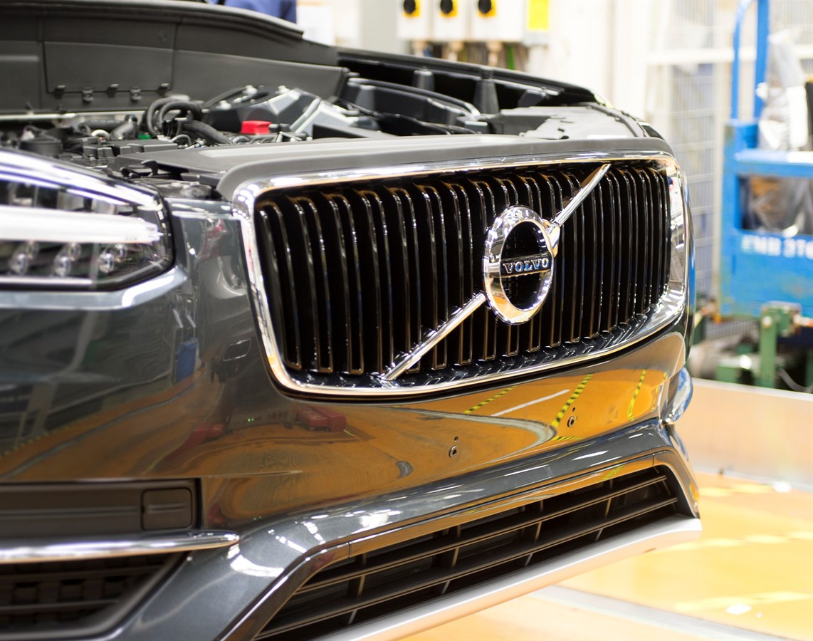 Pre-production in Torslanda of the all-new XC90