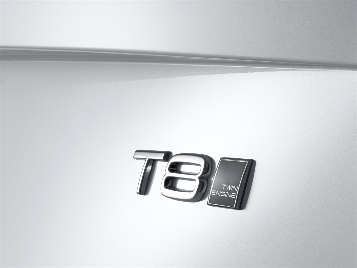 The all-new Volvo XC90 Twin Engine – T8 badge
