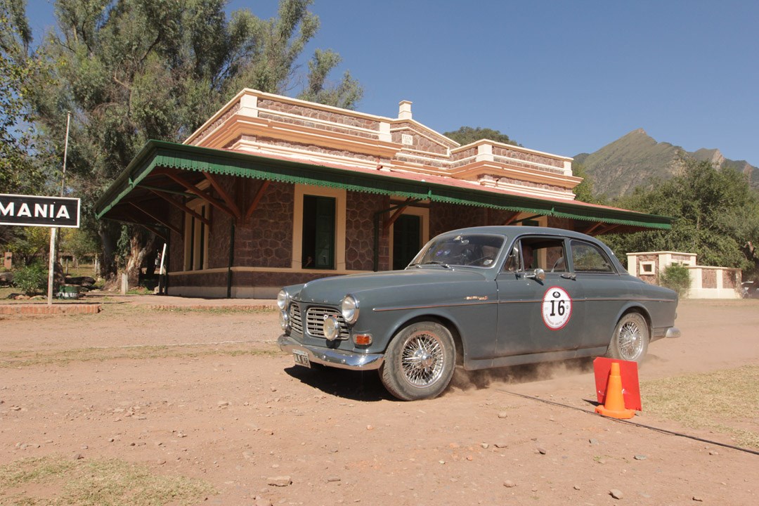 Secondo posto con tanto onore nella classica sudamericana per il binomio ormai divenuto simbolo della Scuderia Volvo 