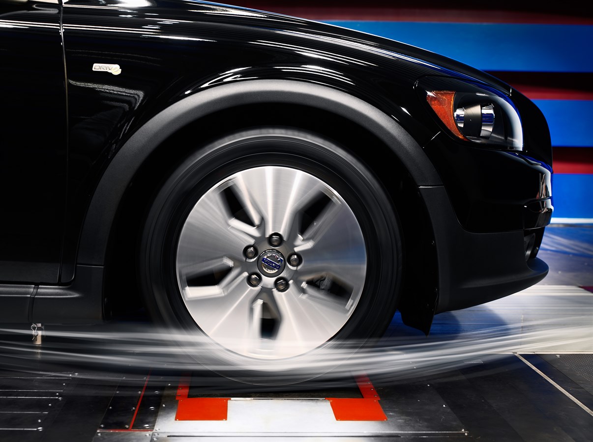 The Volvo Cars Wind Tunnel, test of a Volvo C30