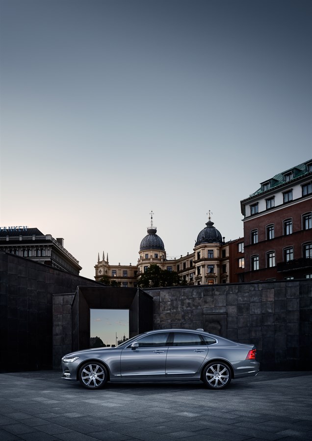 Location Profile Volvo S90 Osmium Grey