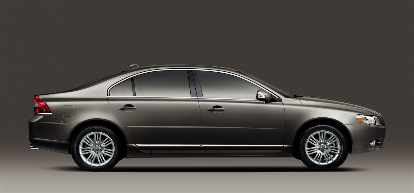 Volvo S80L (for the Chinese market)