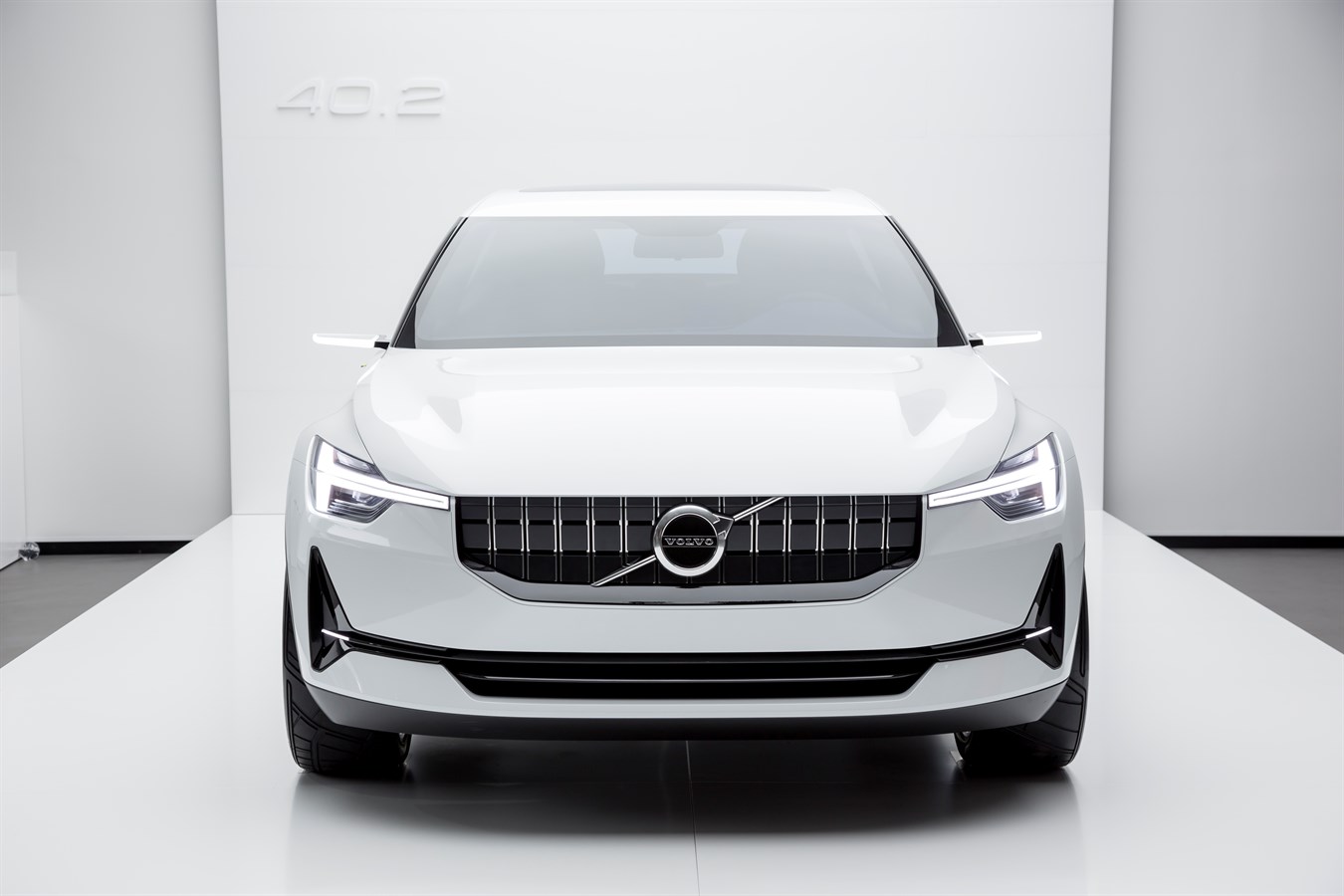 Le constructeur premium Volvo Cars a dévoilé deux concept cars 40.1 & 40.2 