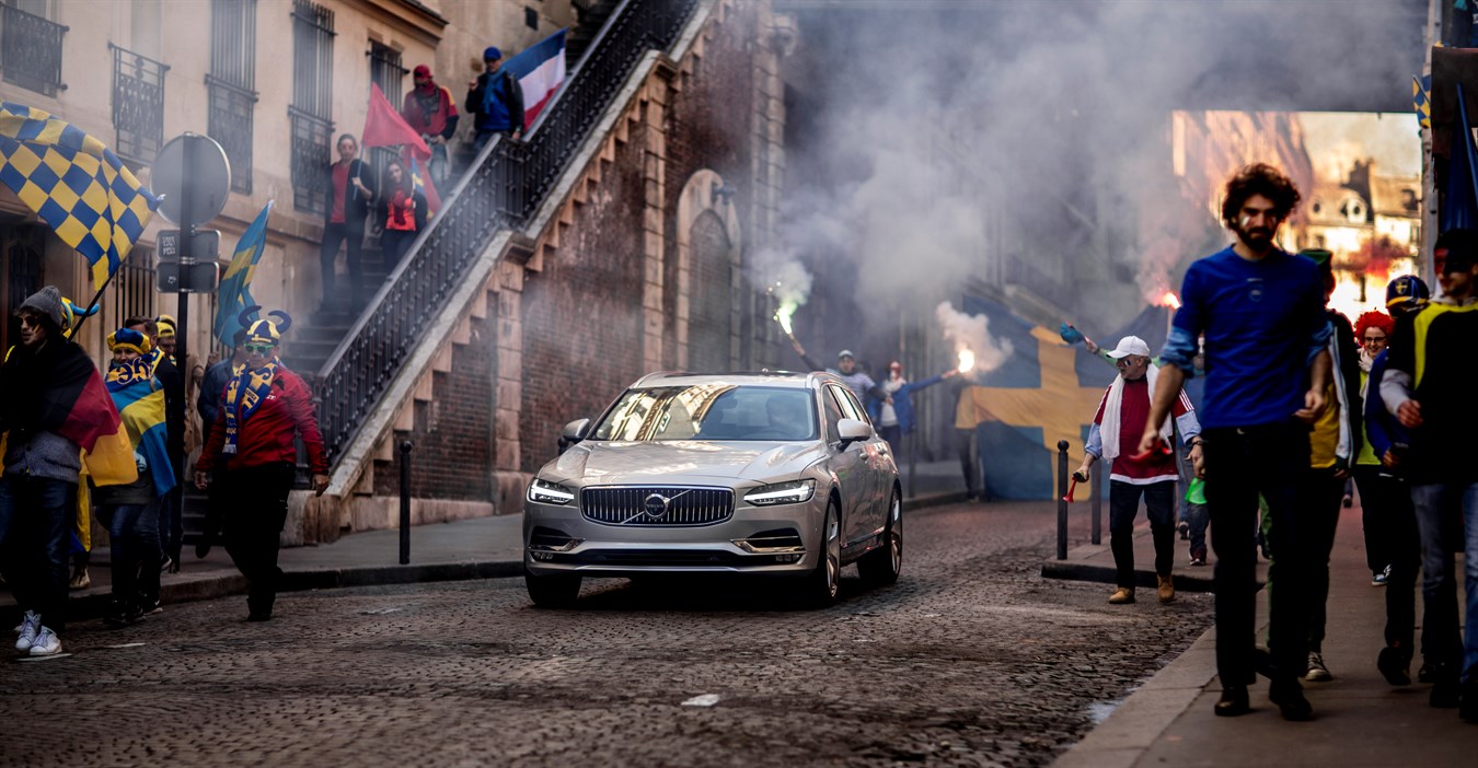 Volvo Car's new V90 campaign features footballing legend Zlatan Ibrahimović