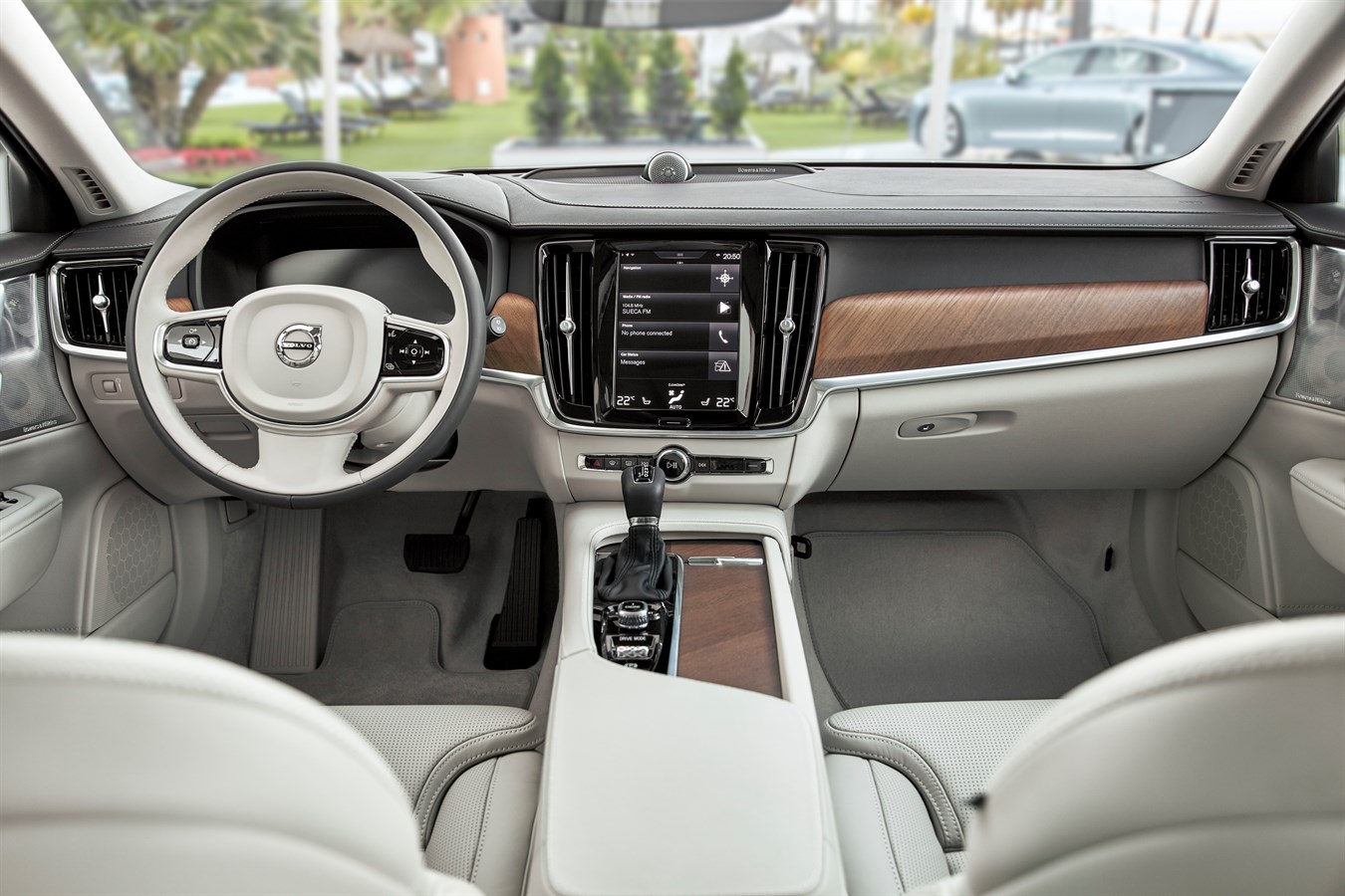 New Volvo S90 & V90 interior
