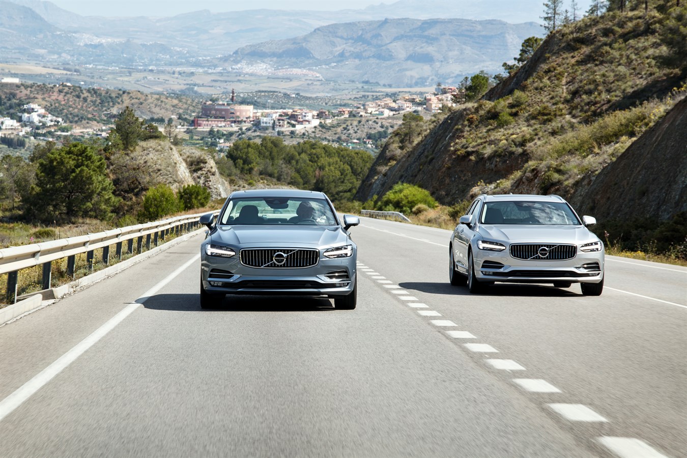 Volvo S90 и V90 получили высшую оценку по защите пешеходов в краш-тестах Euro NCAP  
