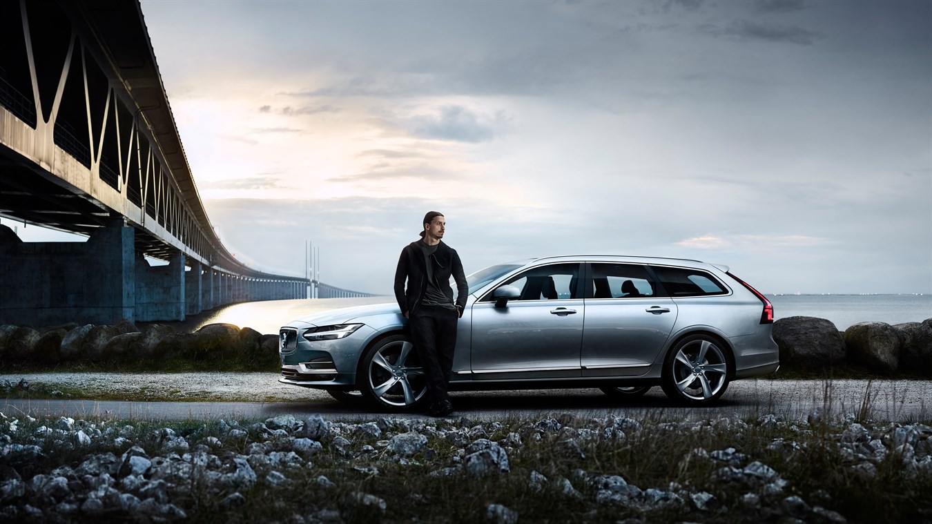 Zlatan Ibrahimović verabschiedet sich im neuen Volvo V90 Film von schwedischer Nationalmannschaft 