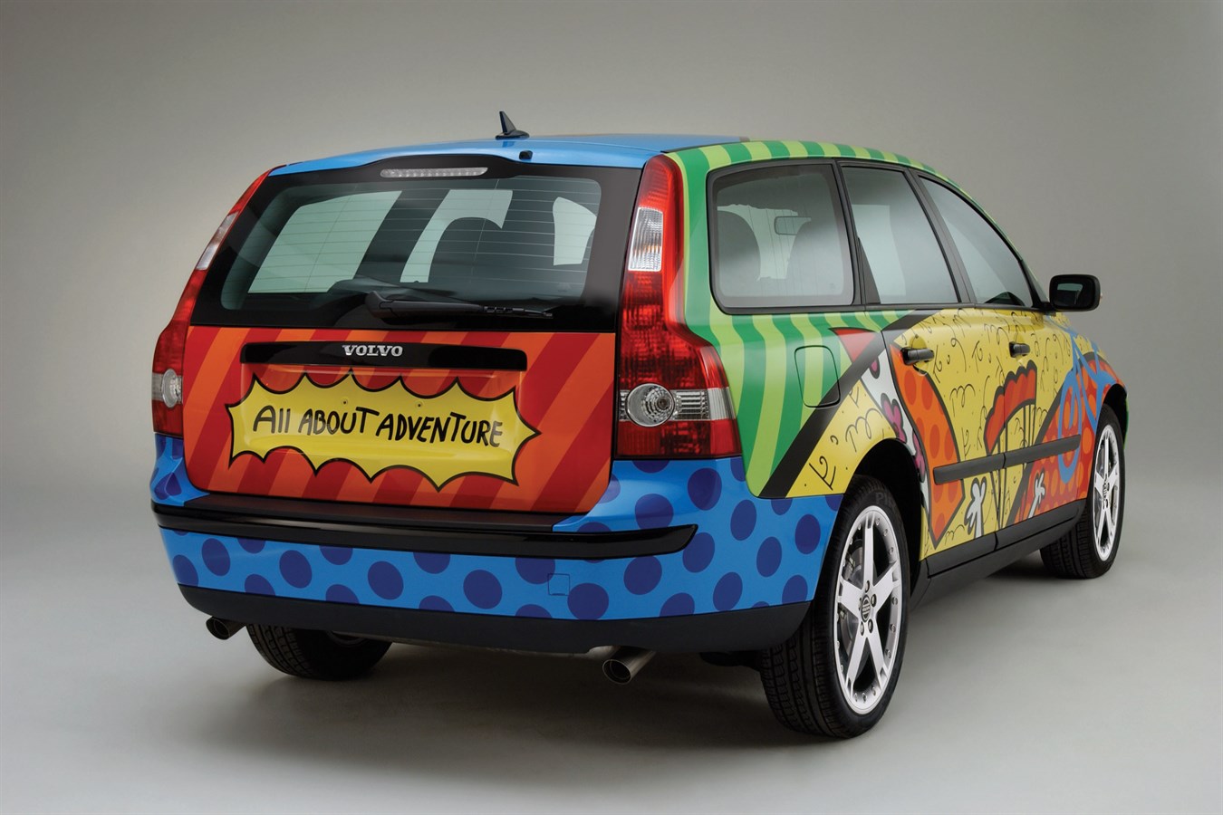 2005 Volvo V50 - Painted by Romero Britto