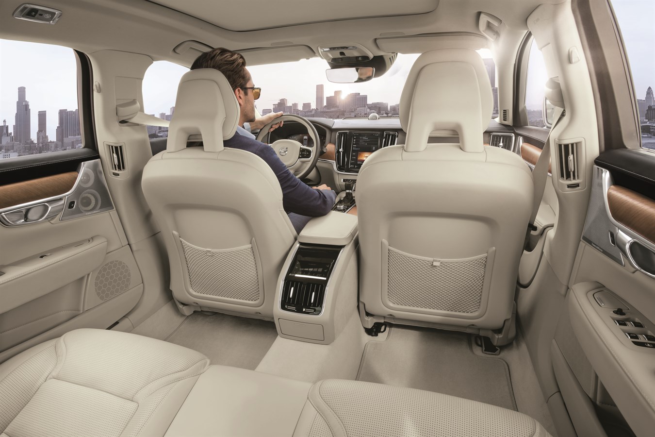 Volvo S90 China version interior