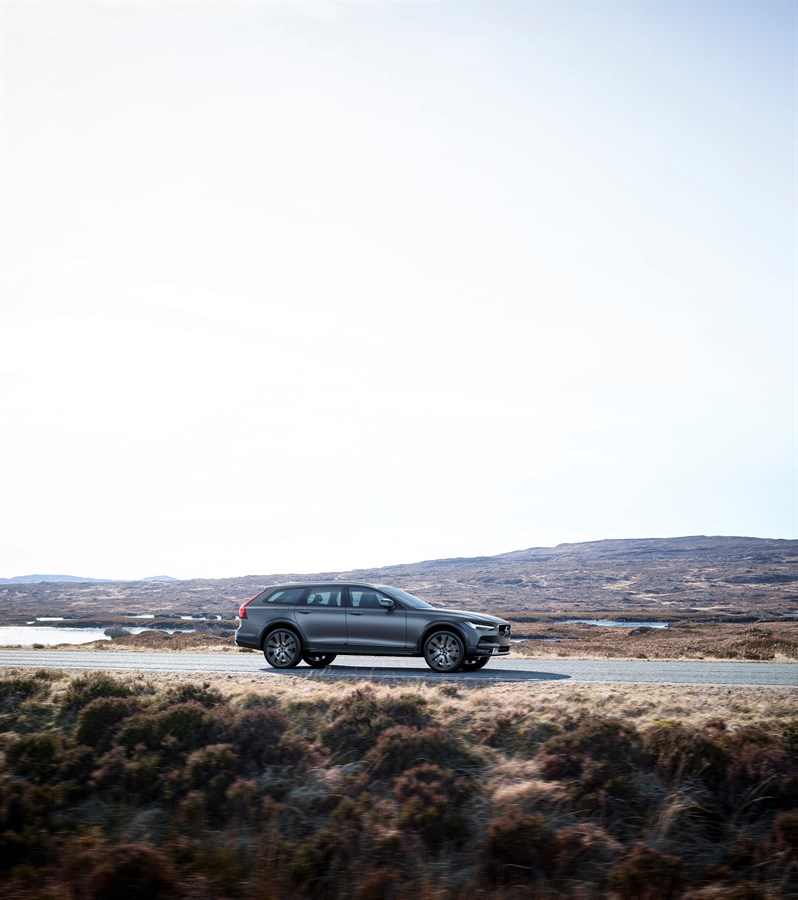 New Volvo V90 Cross Country Driving Matte