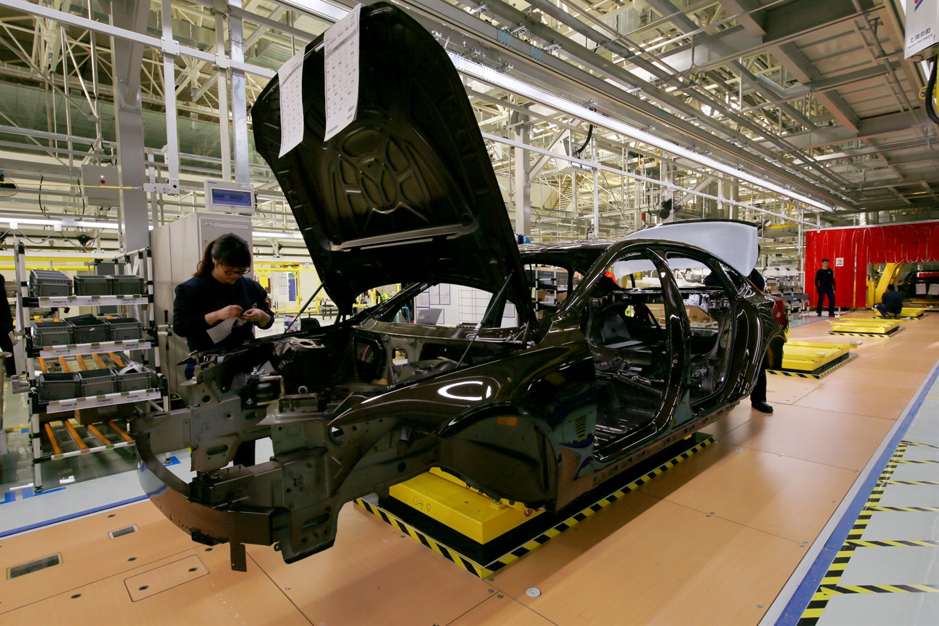 Pre-production of the new Volvo S90 in the Daqing manufacturing plant 
