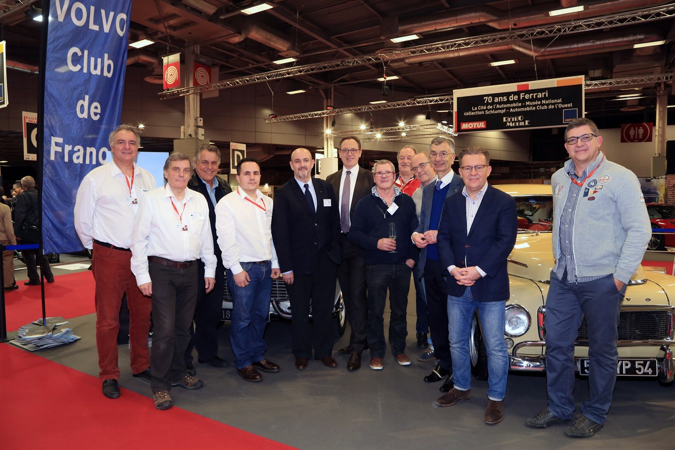 Rétromobile 2017 - le Volvo Club de France célébre les 90 ans de la marque 1927-2017 
