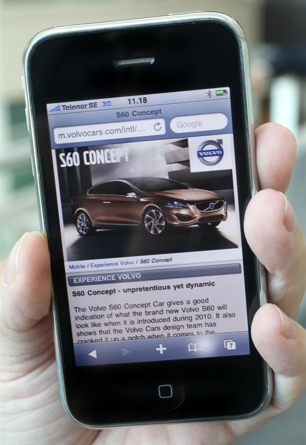 Volvo drives straight into mobile phones