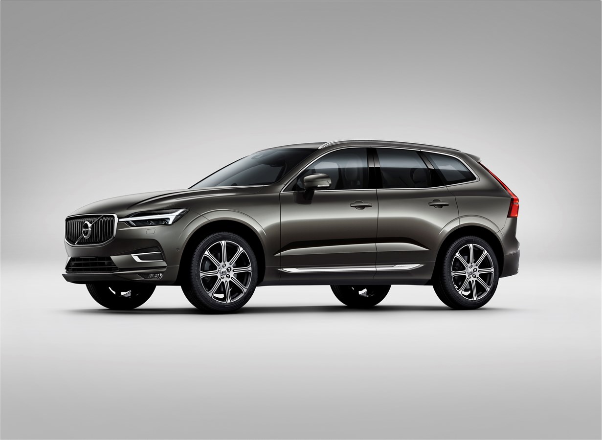 Volvo XC60 Makes North American Debut, 2018 S90 U.S. Pricing & New Features  Announced - Volvo Car USA Newsroom