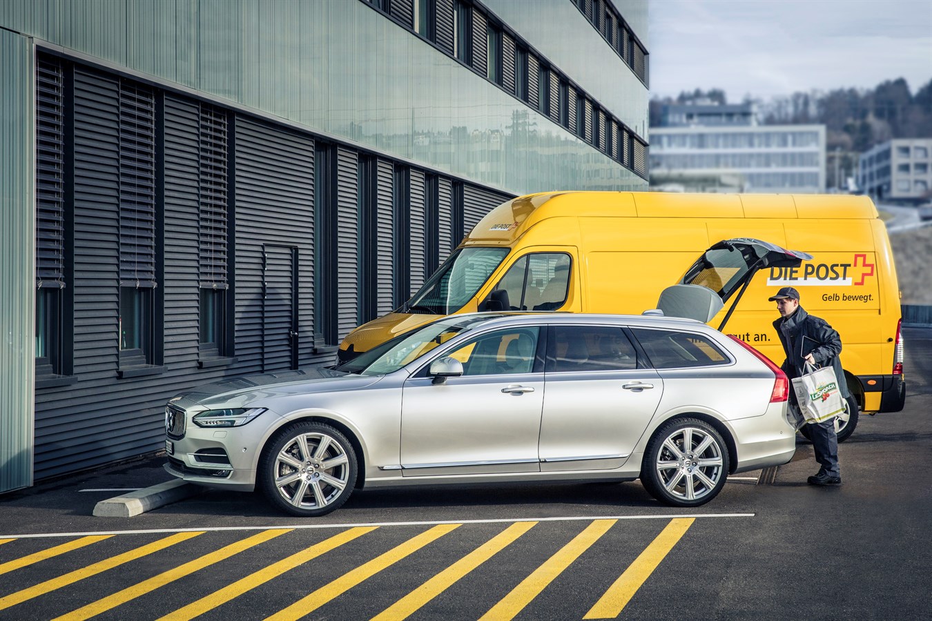 Volvo In-car Delivery, a Volvo Cars innovation