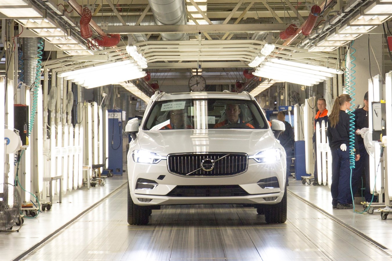 The first new XC60 rolls off the production line in Torslanda, Sweden