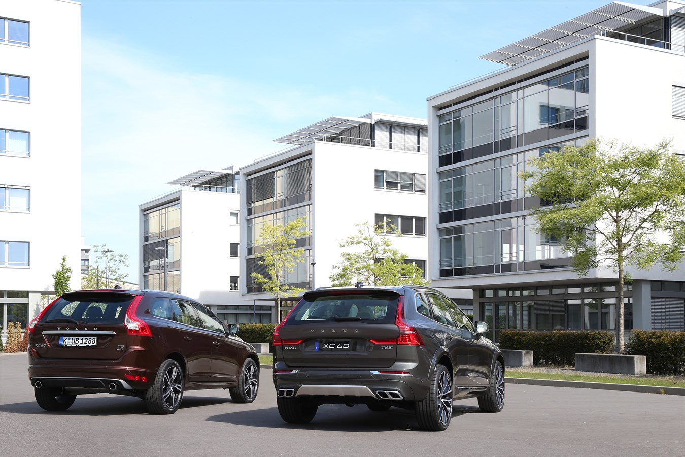 Neuer Volvo XC60 löst höchst erfolgreichen Vorgänger ab und setzt selbst erste Zeichen