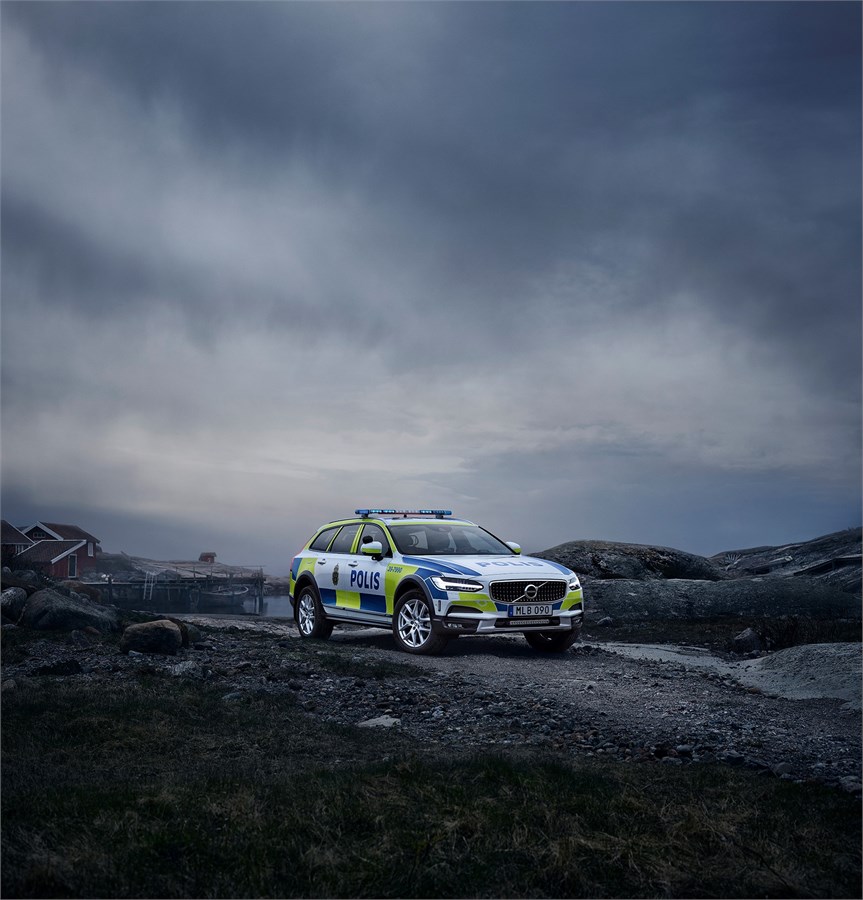 Volvo V90 Cross Country bästa polisbil i test