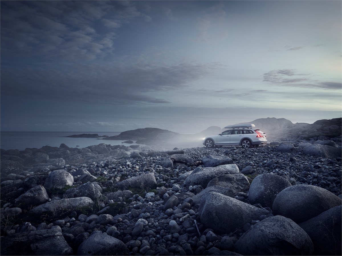 Volvo V90 Cross Country специальной серии Volvo Ocean Race 