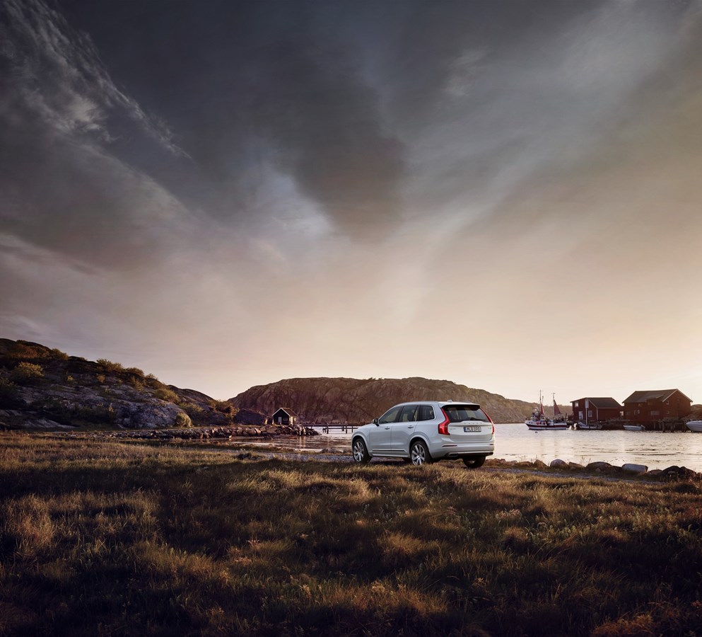 Volvo XC90 feiert Midsommar. Mit attraktiven Angeboten und Business Varianten für diverse Modelle.