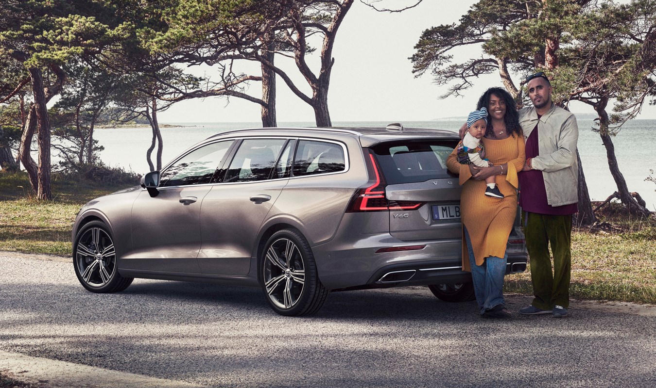 Volvo hyllar den nya familjen - Joel Kinnaman i nya reklamen för Volvo V60