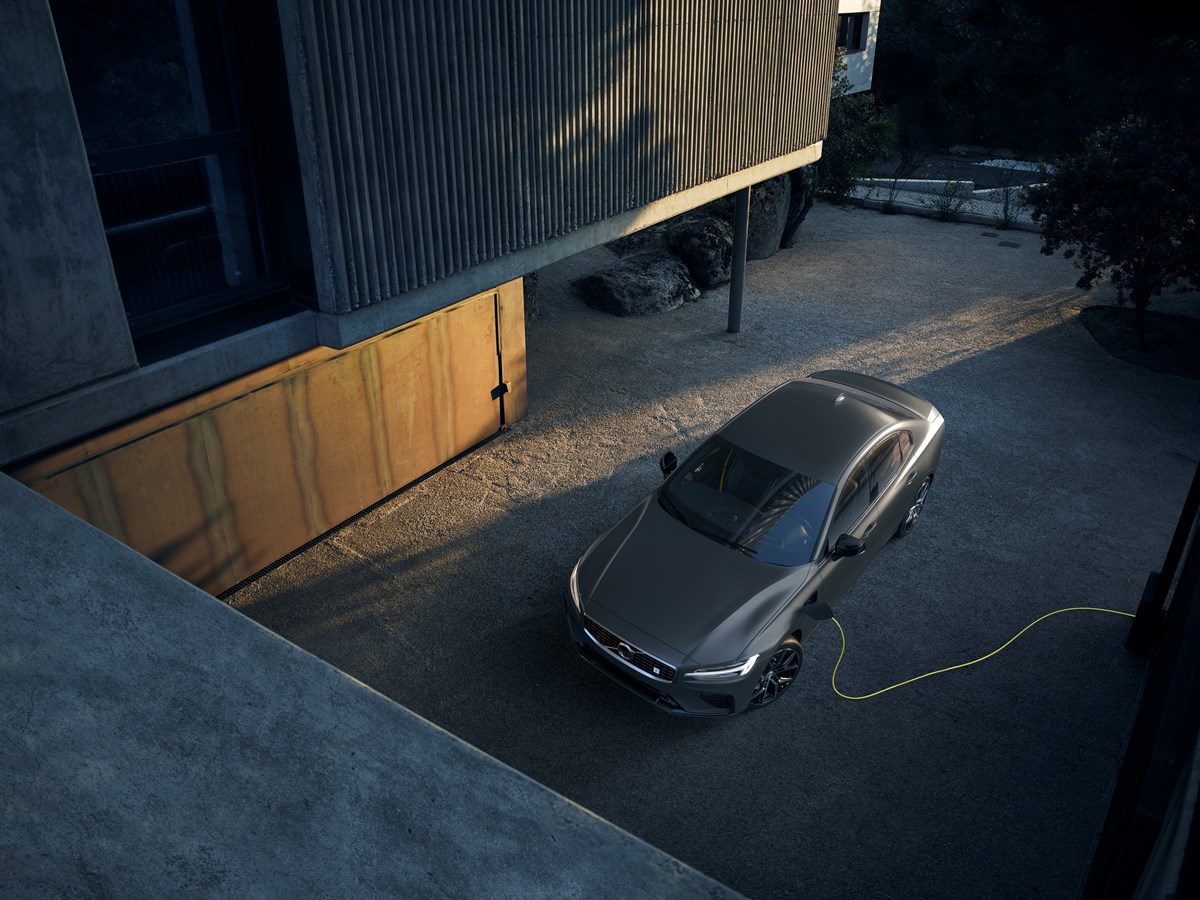 New Volvo S60 Polestar Engineered exterior 