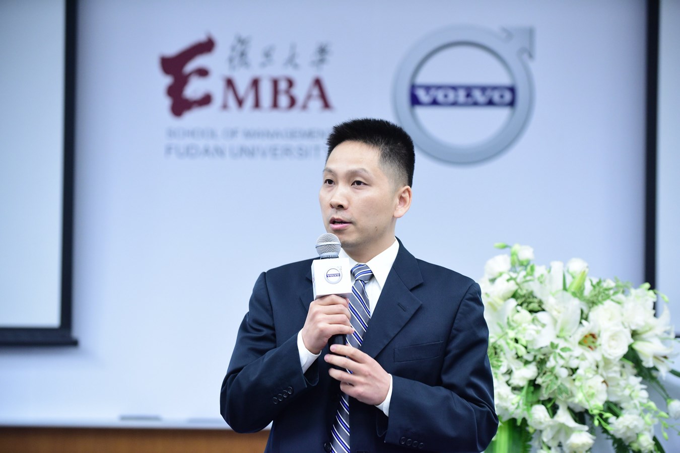 复旦大学管理学院管理科学系冯天俊教授讲述企业创新三部曲
