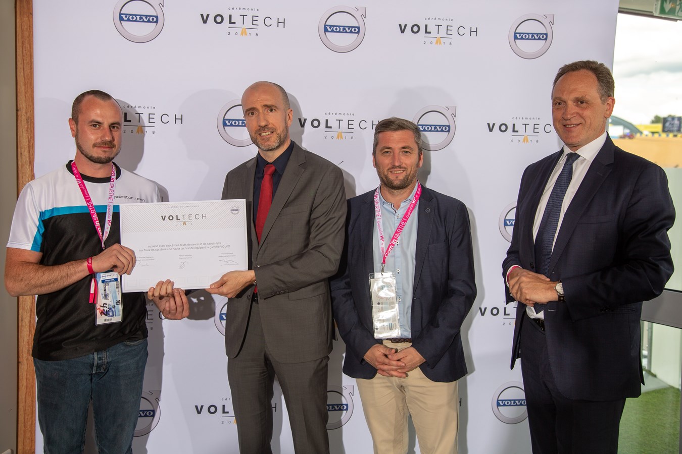 Volvo Car France est fier de ses techniciens VOLTECH 