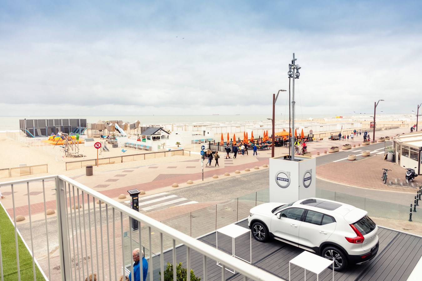 Volvo Cars Belux showt de hele zomer wagens in Knokke