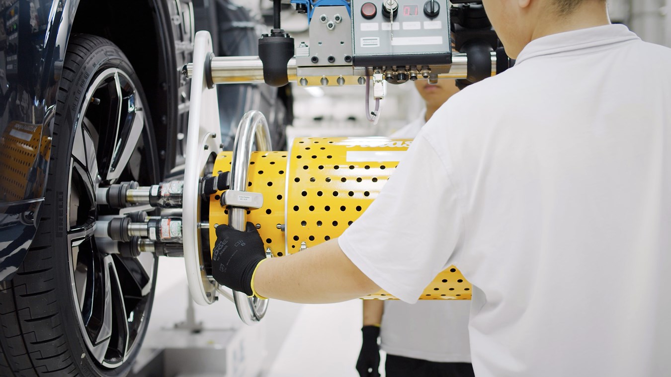 Polestar tillkännager World Manufacturer Identifier och öppnar nytt Production Centre i Kina