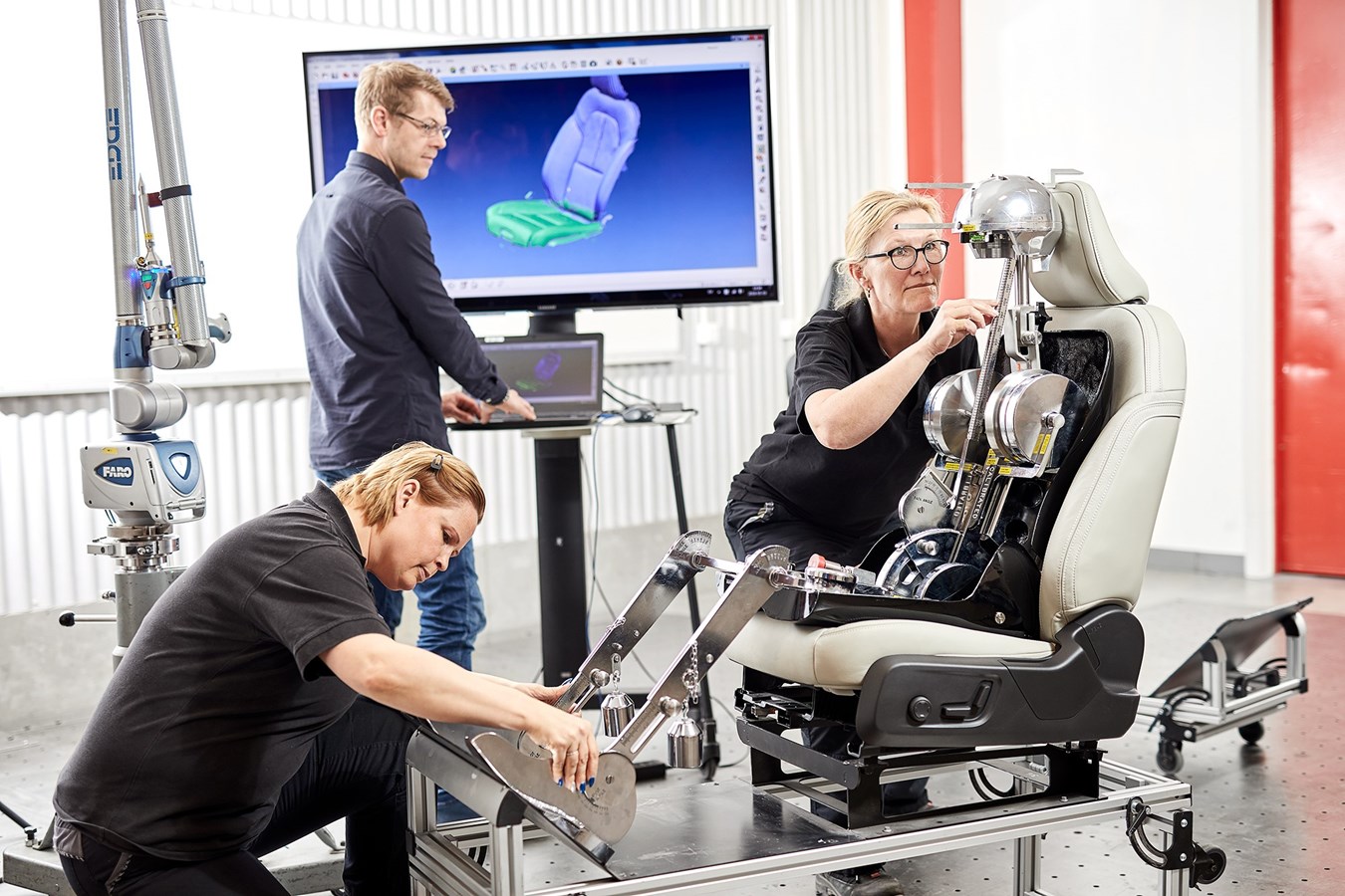 Volvo incorporates spinal research into its seat design